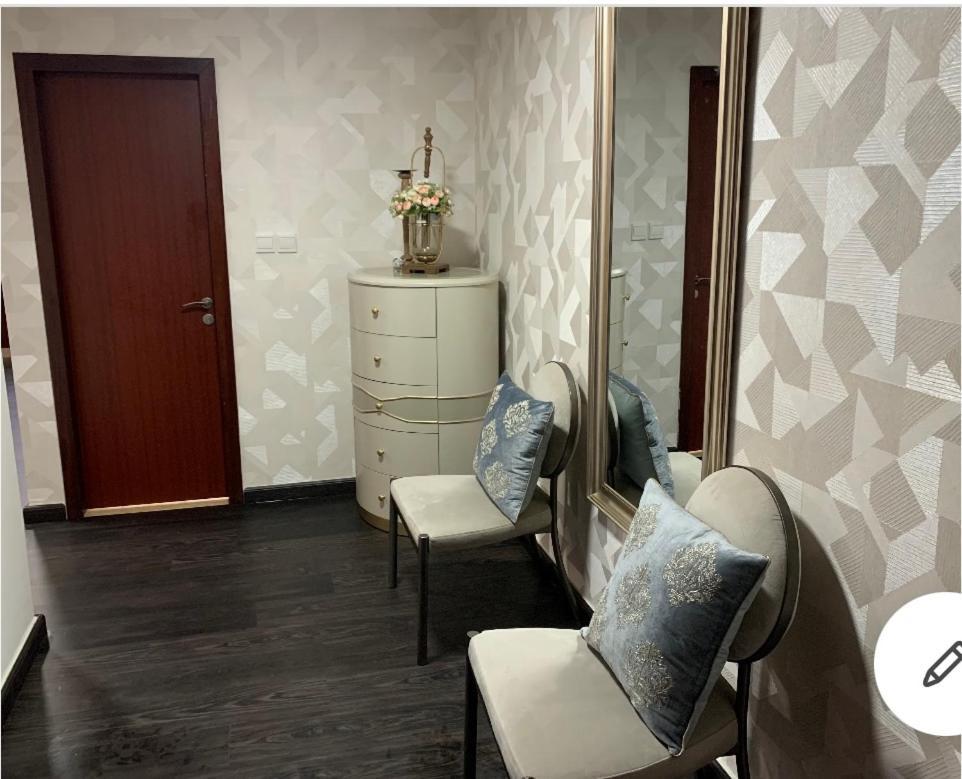 Usmans 1 Bedroom 4 Beds Jbr Huge Sea View 120 Sqm 2 Balconies دبي المظهر الخارجي الصورة