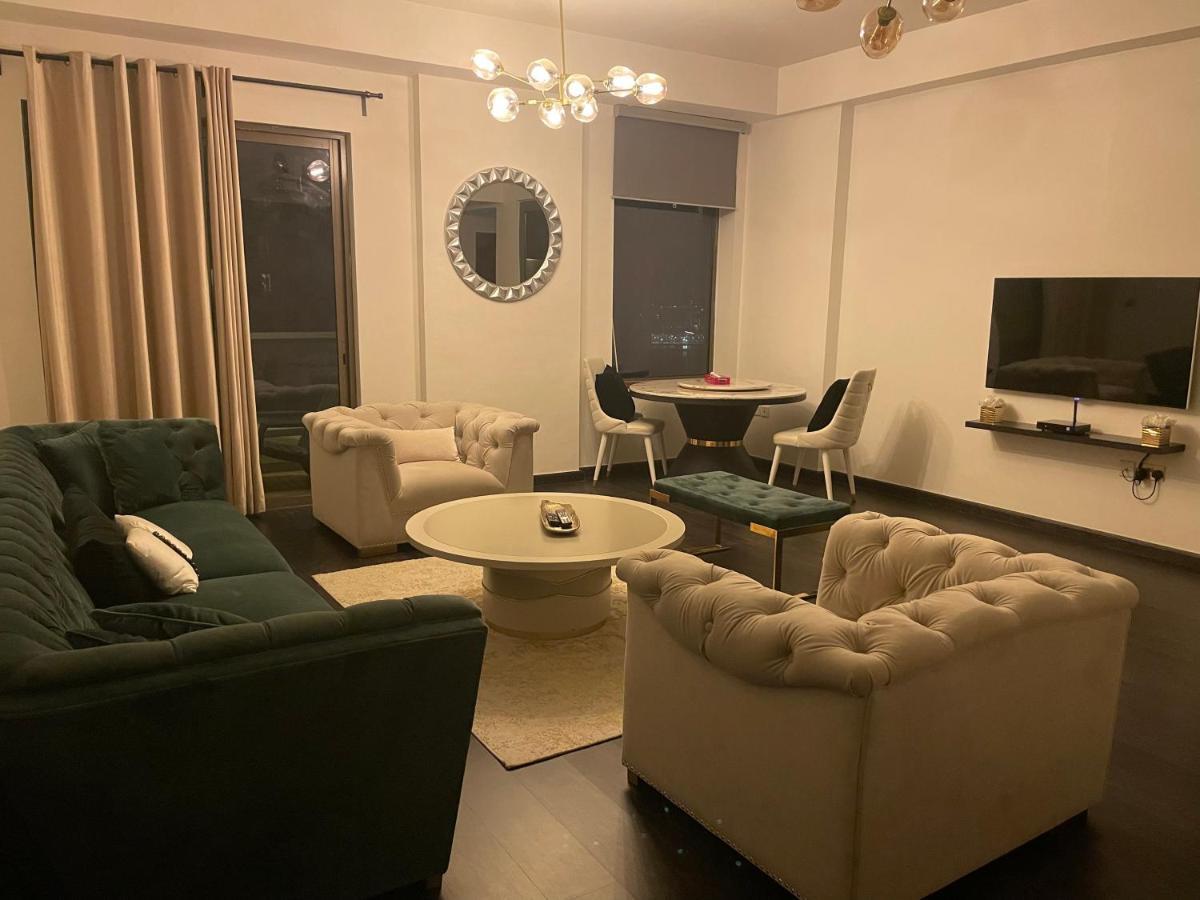 Usmans 1 Bedroom 4 Beds Jbr Huge Sea View 120 Sqm 2 Balconies دبي المظهر الخارجي الصورة